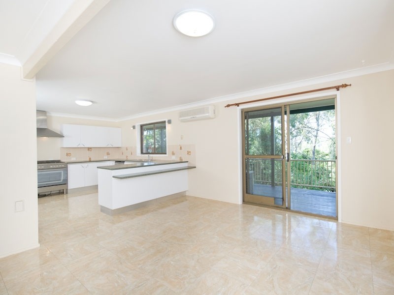 12 Minaji Court, Karana Downs QLD 4306