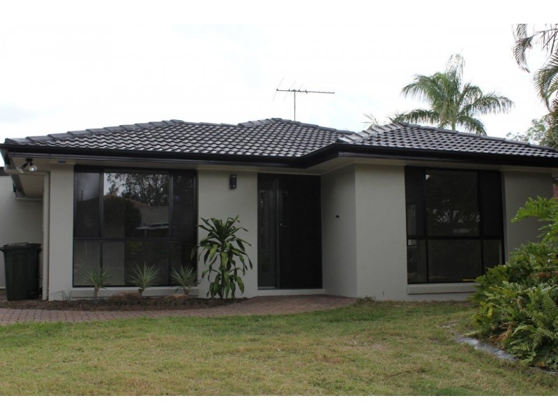 42 Donatello Street, Fig Tree Pocket QLD 4069