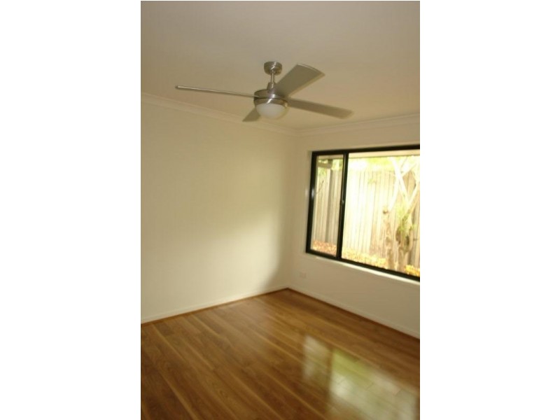 42 Donatello Street, Fig Tree Pocket QLD 4069