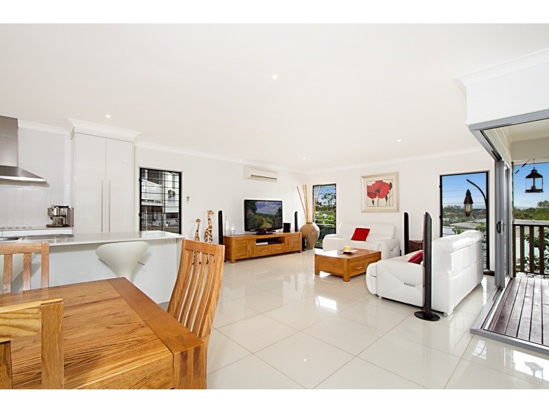 29 Goodenia Crescent, Seventeen Mile Rocks QLD 4073