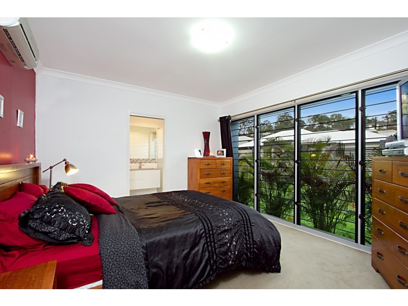 29 Goodenia Crescent, Seventeen Mile Rocks QLD 4073