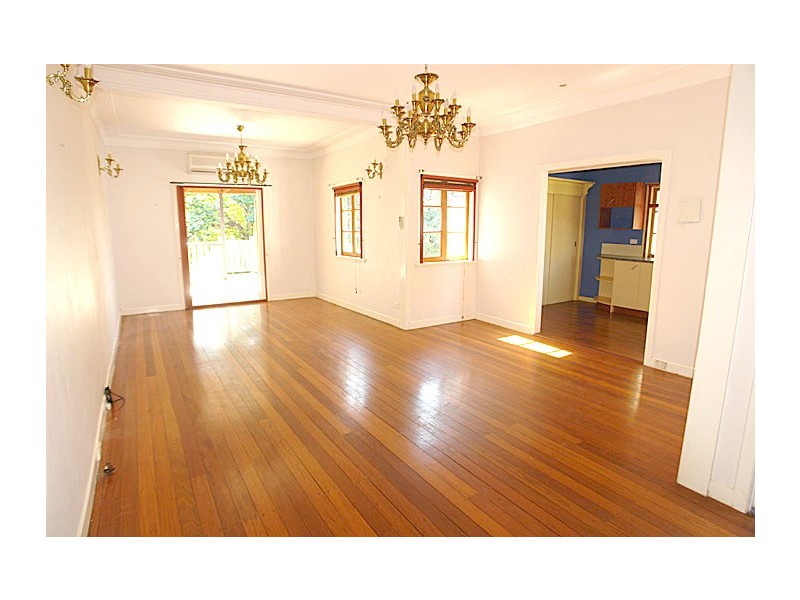 22 Austral Avenue, Graceville QLD 4075