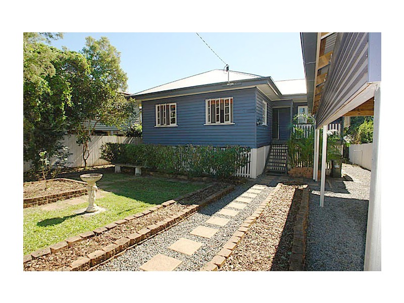 22 Austral Avenue, Graceville QLD 4075