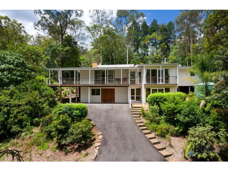 10 Kookaburra Street, Kenmore Hills QLD 4069