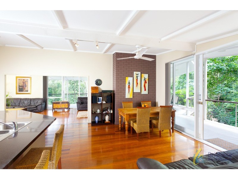 10 Kookaburra Street, Kenmore Hills QLD 4069