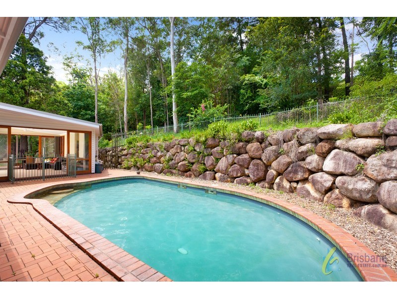 10 Kookaburra Street, Kenmore Hills QLD 4069