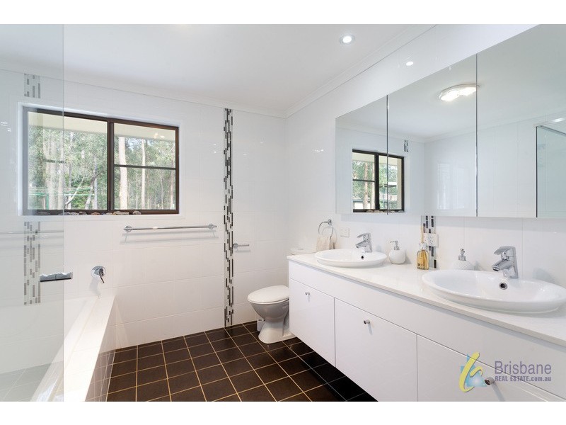 22 Moledina Crescent, Mount Crosby QLD 4306