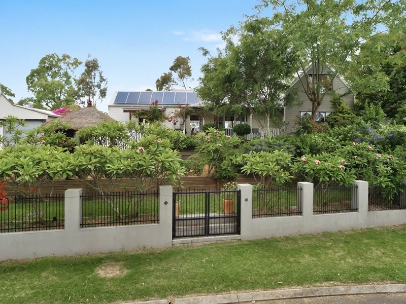 14 Solander Court, Karana Downs QLD 4306