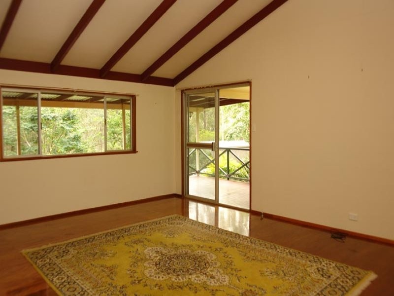 852 Upper Brookfield Rd, Brookfield QLD 4069