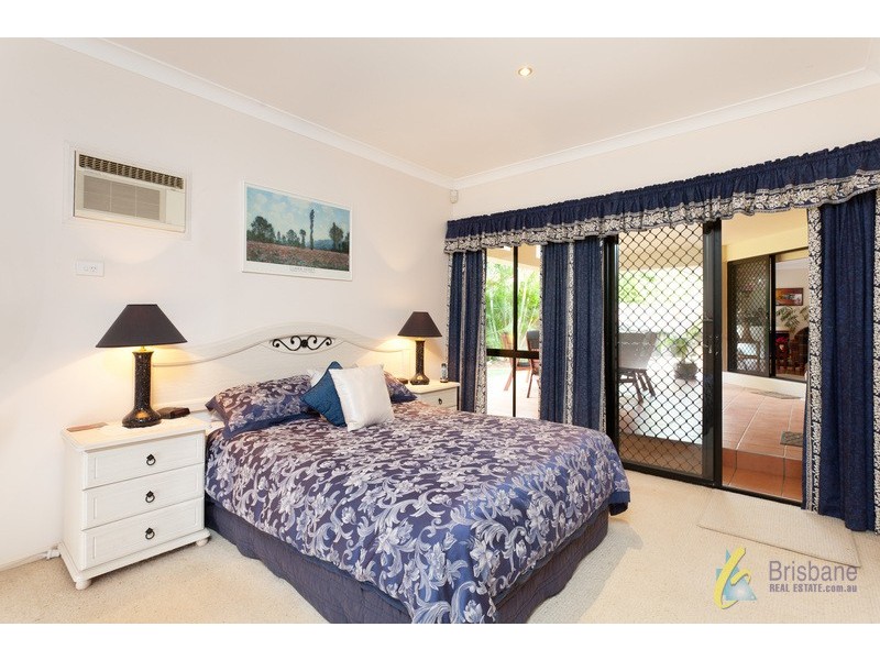 10 Menindee Court, Westlake QLD 4074