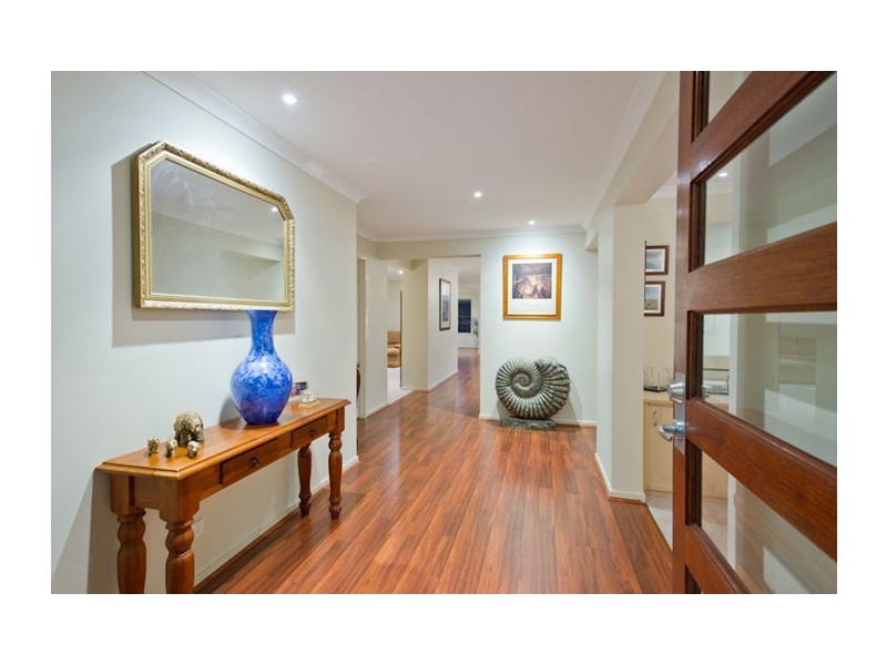 27 Greygum Pl, Anstead QLD 4070