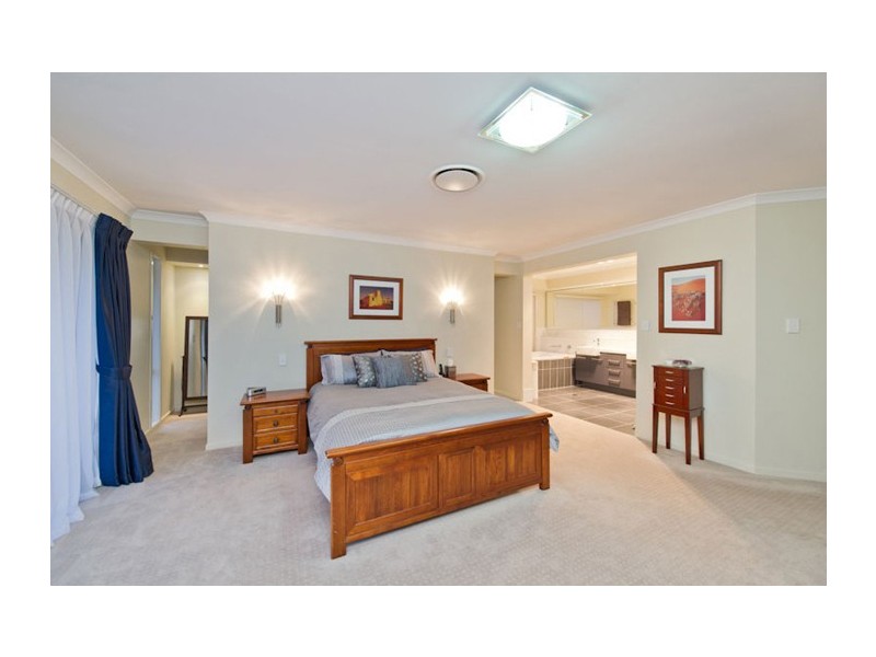 27 Greygum Pl, Anstead QLD 4070