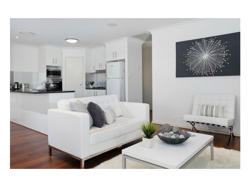 27 Christopher Place, Sinnamon Park QLD 4073