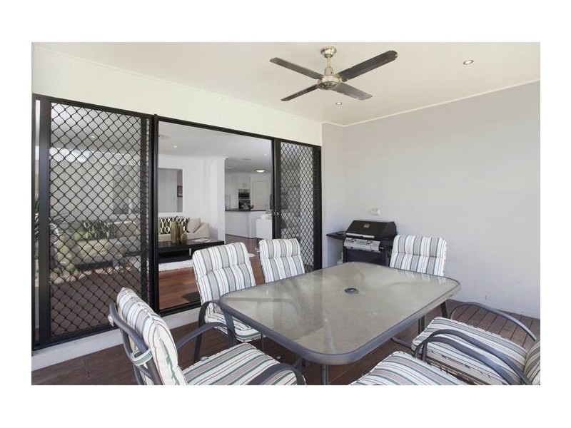 27 Christopher Place, Sinnamon Park QLD 4073