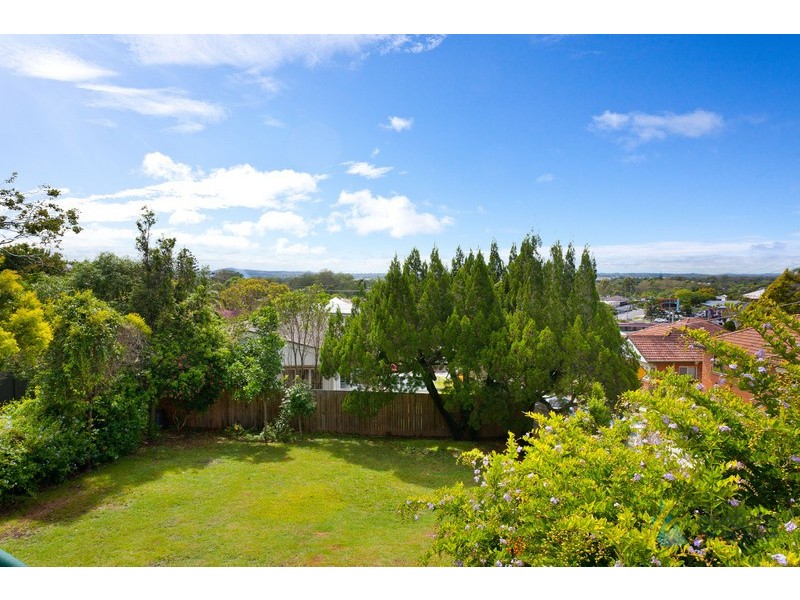 31 Blackheath Road, Oxley QLD 4075