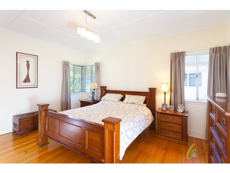 31 Blackheath Road, Oxley QLD 4075