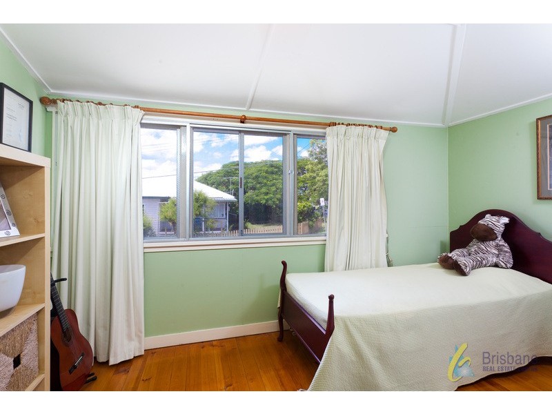 31 Blackheath Road, Oxley QLD 4075