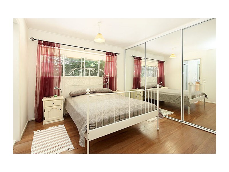 90 Essendon Road, Anstead QLD 4070