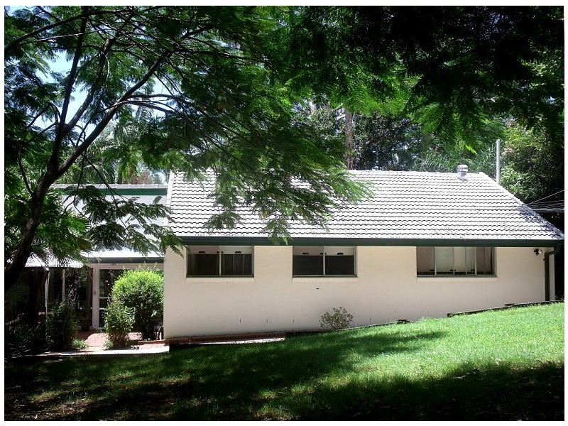 90 Essendon Road, Anstead QLD 4070