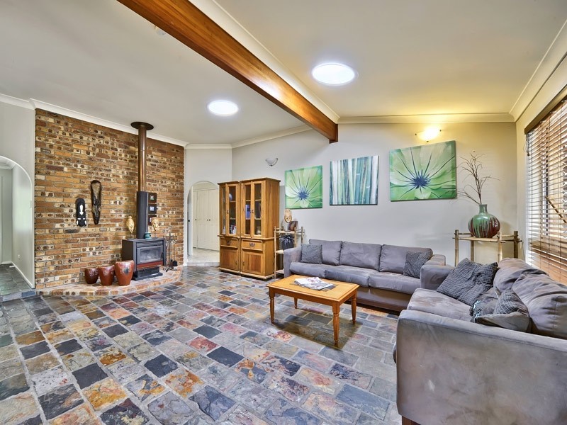 8 Nariah Court, Karana Downs QLD 4306