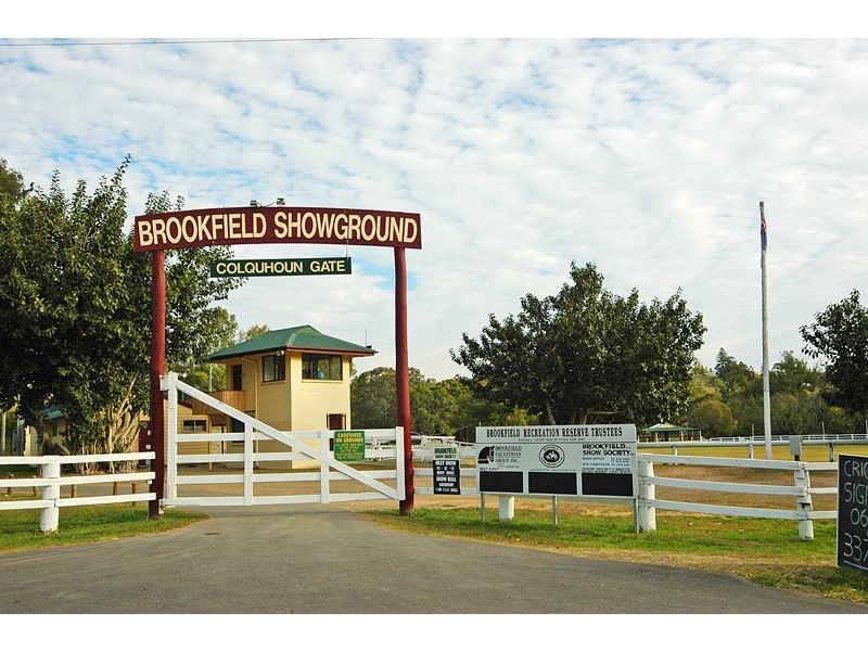 260 Rafting Ground Rd, Brookfield QLD 4069