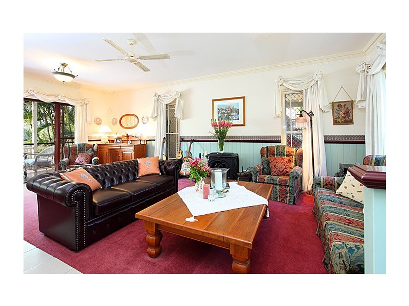 29 Rialanna Street, Kenmore QLD 4069