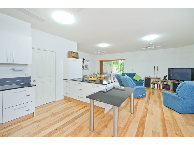 13  Sophia Street, Kenmore QLD 4069