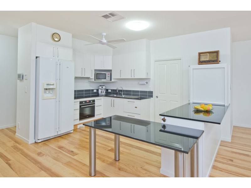 13  Sophia Street, Kenmore QLD 4069