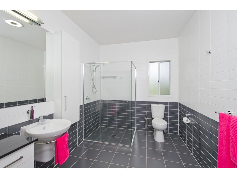 13  Sophia Street, Kenmore QLD 4069