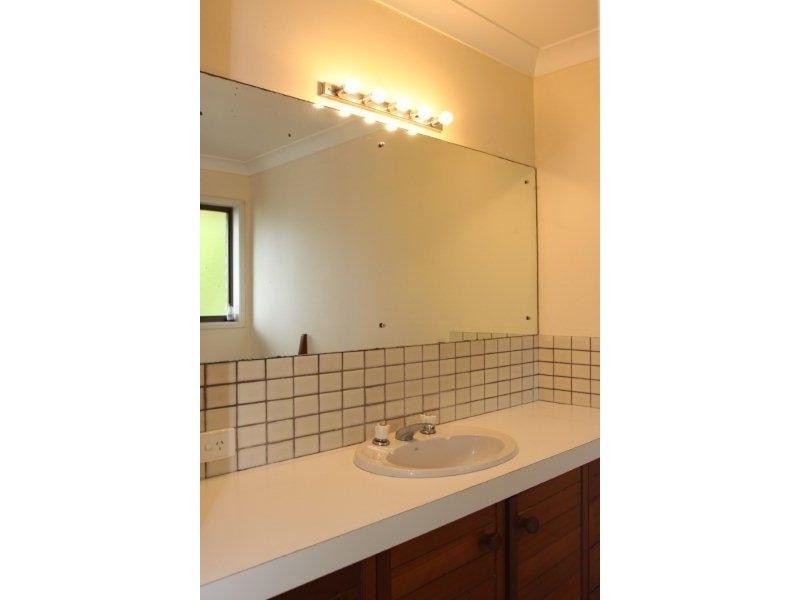 2 Nankin Street, Fig Tree Pocket QLD 4069