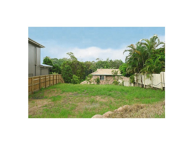 20 Nara Street, Kenmore QLD 4069