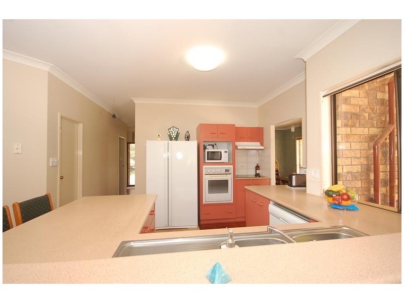 77 Blackwall Rd, Chuwar QLD 4306