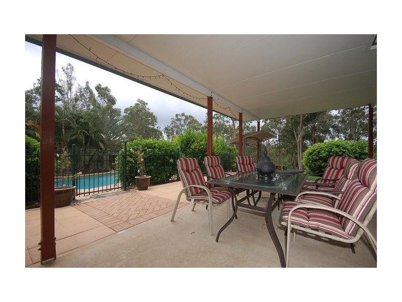 77 Blackwall Rd, Chuwar QLD 4306