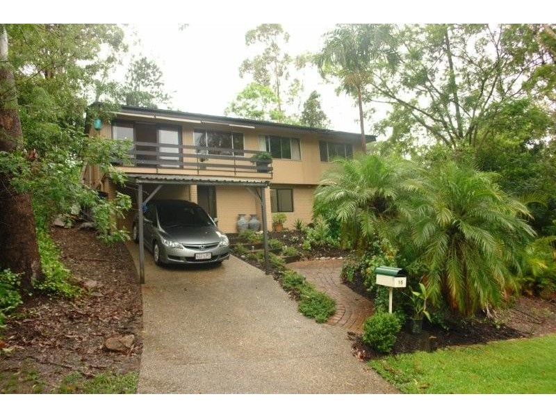 16 Warrawong Street, Chapel Hill QLD 4069
