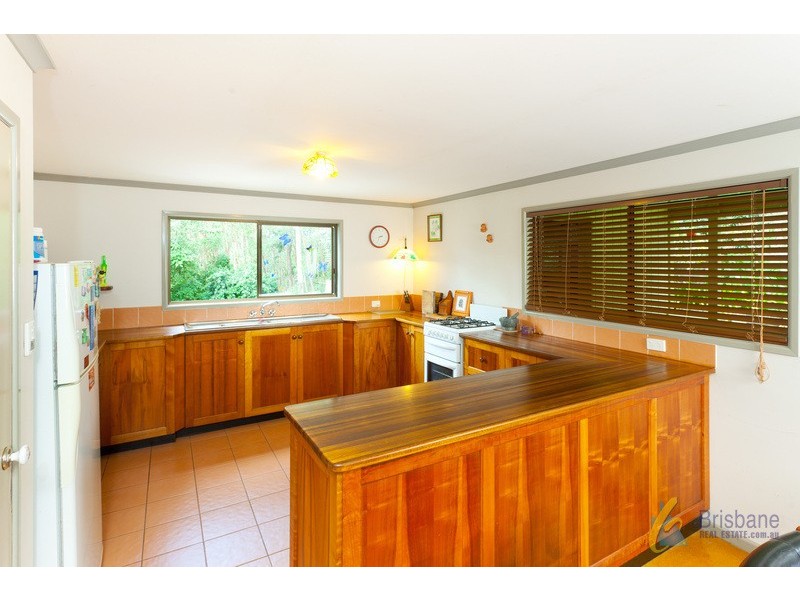 579 Upper Brookfield Rd, Upper Brookfield QLD 4069