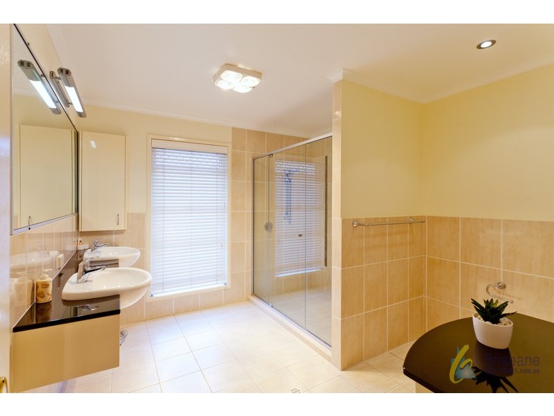 40 Panorama Pl, Mount Gravatt East QLD 4122