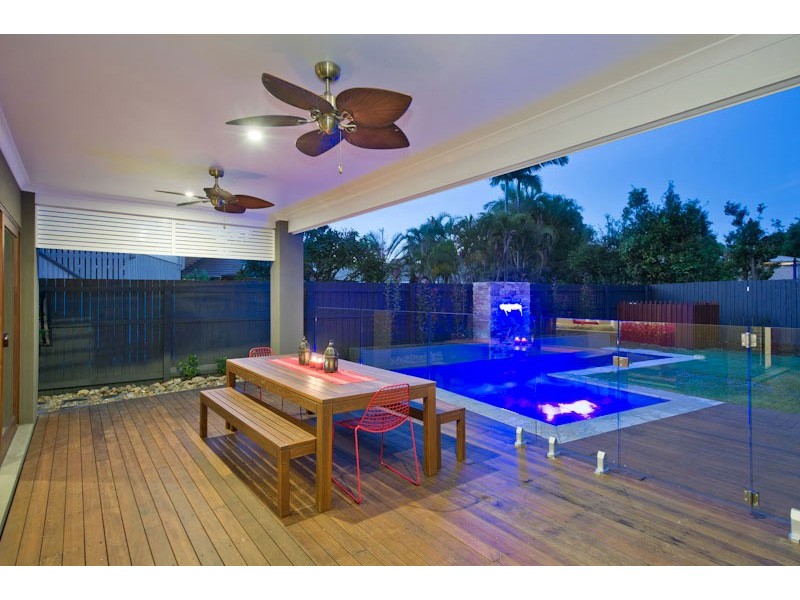 5 River Park Place, Fig Tree Pocket QLD 4069