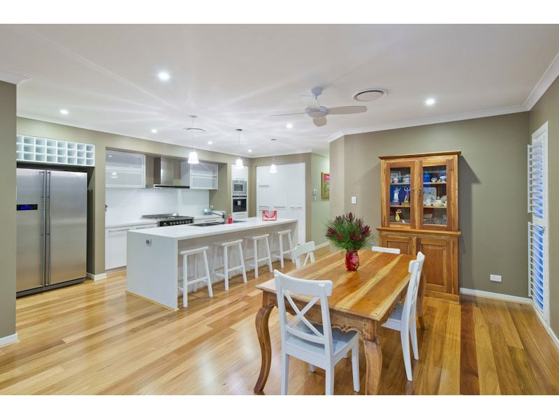 5 River Park Place, Fig Tree Pocket QLD 4069