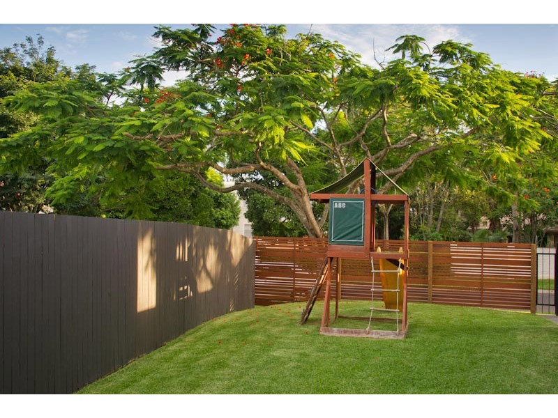 5 River Park Place, Fig Tree Pocket QLD 4069
