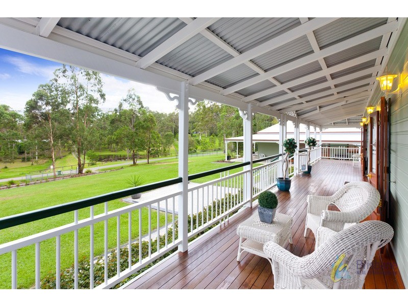 35 Nullamanna Road, Camp Mountain QLD 4520