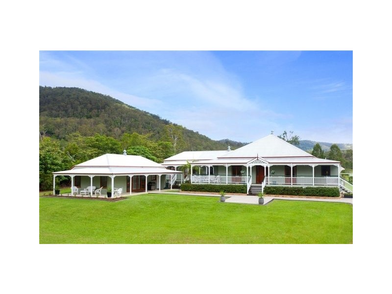 35 Nullamanna Road, Camp Mountain QLD 4520