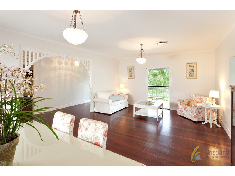 35 Nullamanna Road, Camp Mountain QLD 4520