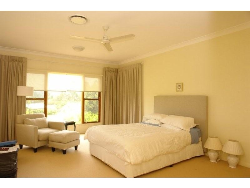 140 Rafting Ground Rd, Brookfield QLD 4069