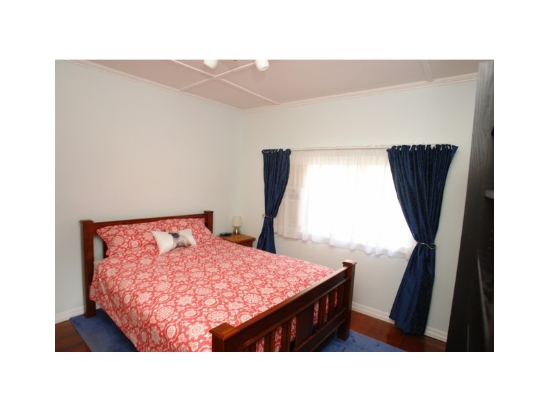 48 White Street, Graceville QLD 4075