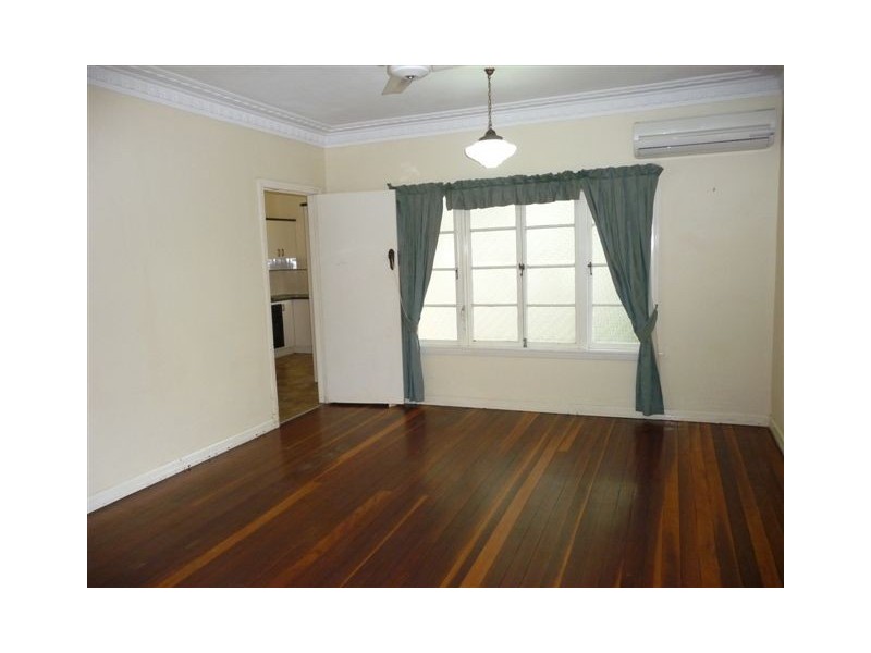 15 Kew Rd, Graceville QLD 4075