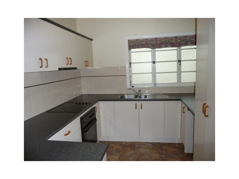 15 Kew Rd, Graceville QLD 4075