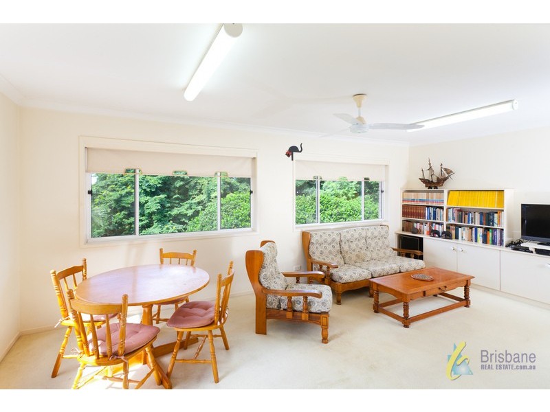 26 Gem Road, Kenmore QLD 4069