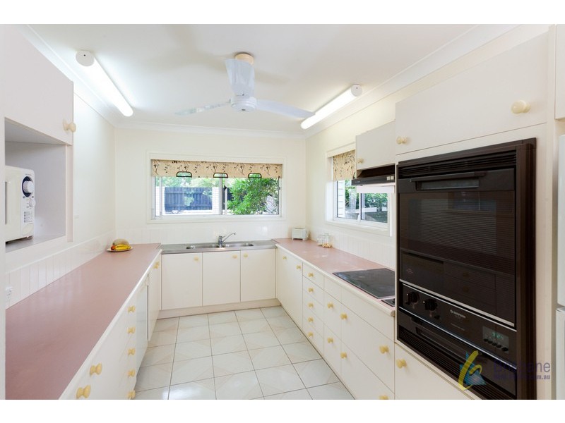 26 Gem Road, Kenmore QLD 4069