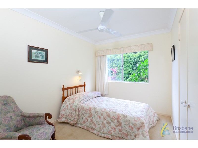 26 Gem Road, Kenmore QLD 4069
