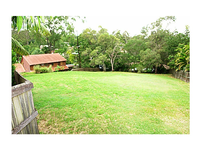 181  Chapel Hill Road, Chapel Hill QLD 4069